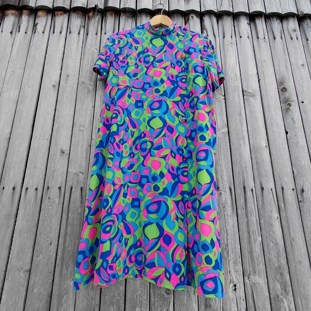 Vintage 60s groovy & colorful print handmade swing dress Womens M